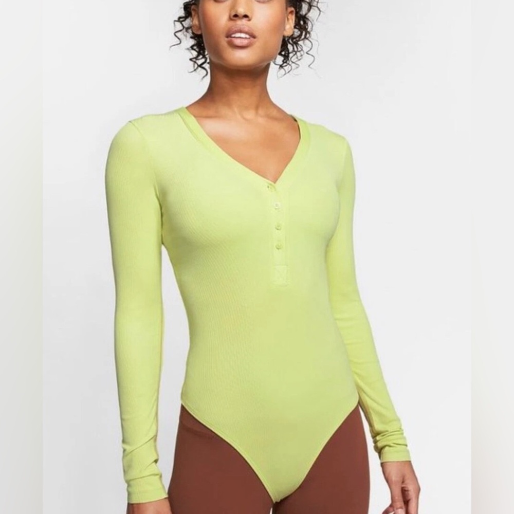 Nike Yoga Luxe Women's Infinalon Long-Sleeve Yoga Bodysuit Ribbed Size M